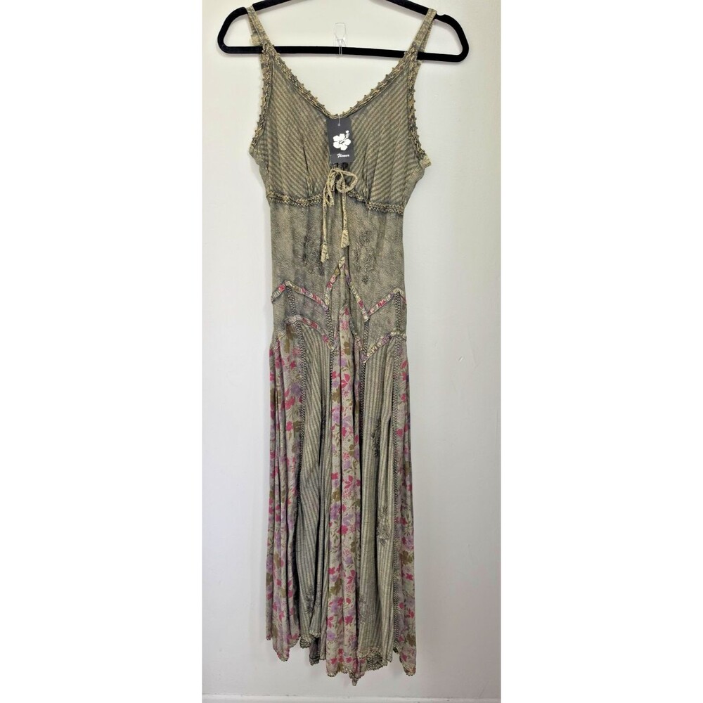 Women’s Floral Trim Midi Dress in Olive Green
